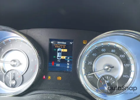 2014 Chrysler 300 z USA, uszkodzony, nr VIN 2C3CCAAG4EH127525